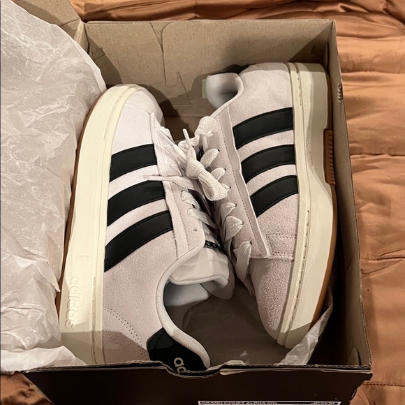 adidas Women's Sneakers White and Black - Picture 7 of 8